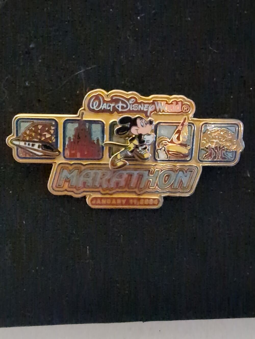 WDW Mickey Mouse  2004 Marathon LE 3500 Disney pin